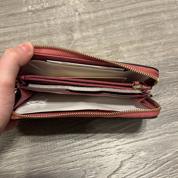 NWT Michael Kors Wrist Wallet - Rose Pink - Picture 6 of 12